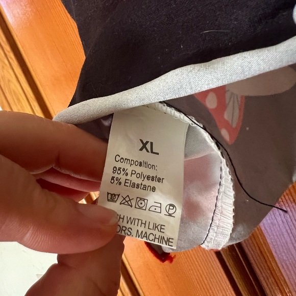 Crop Top with Mushroom Print - Picture 3 of 3